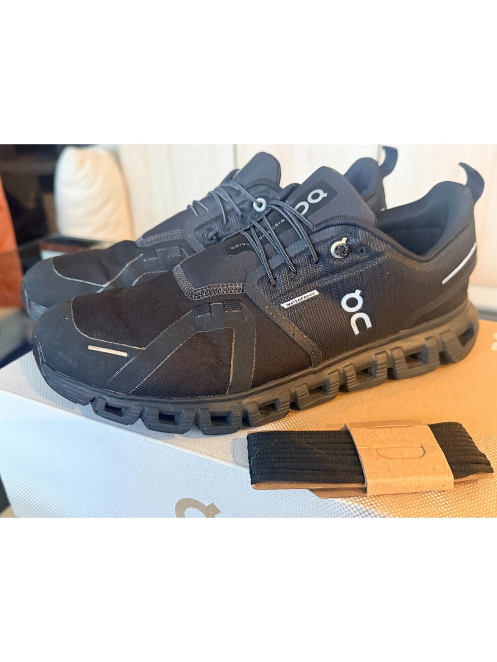 On Cloud - Cloud 6 WP In Black/Black - Mens Size 9 Sneaker shoes - Picture 3 of 11